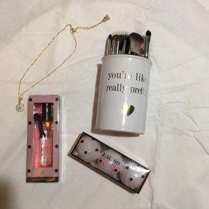 Eau So Sexy Rollerball and Bathbombs